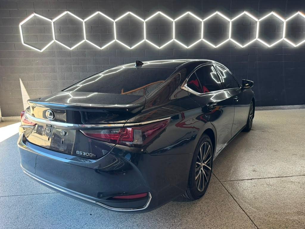 Lexus ES300h