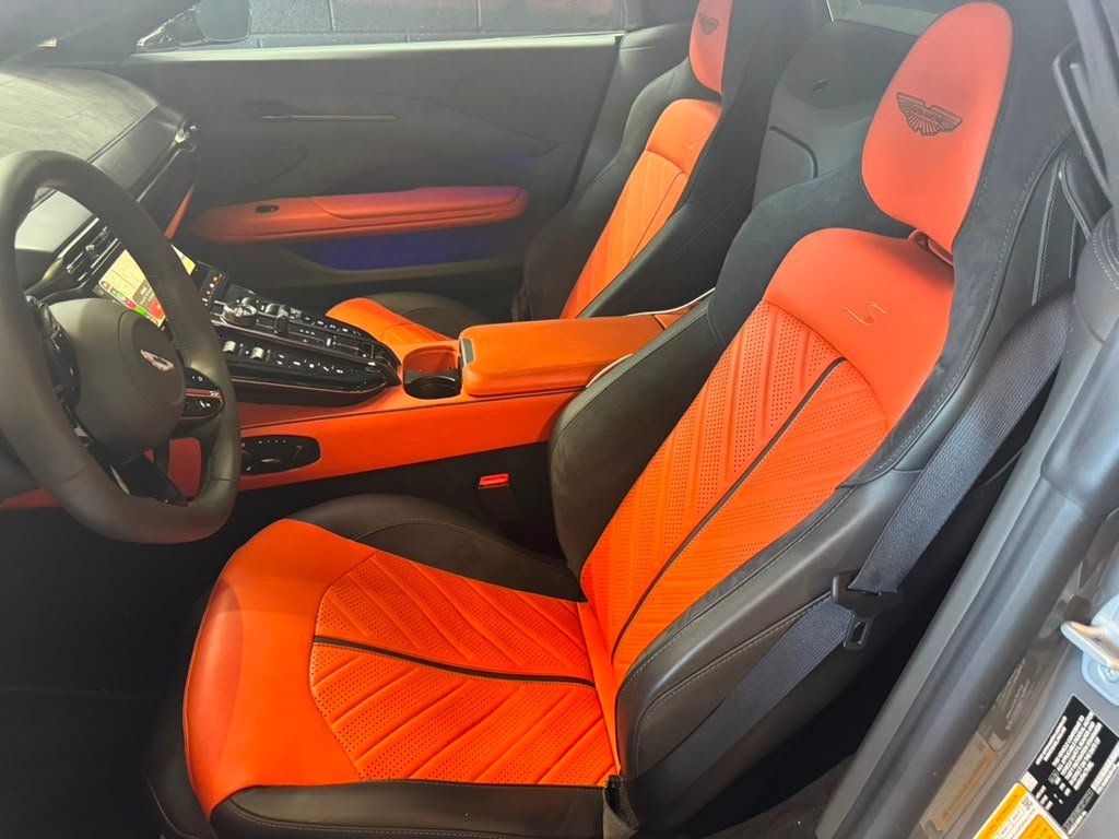 Aston Martin Vantage