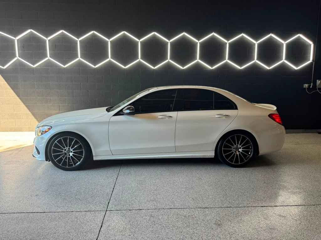 Mercedes-Benz C300