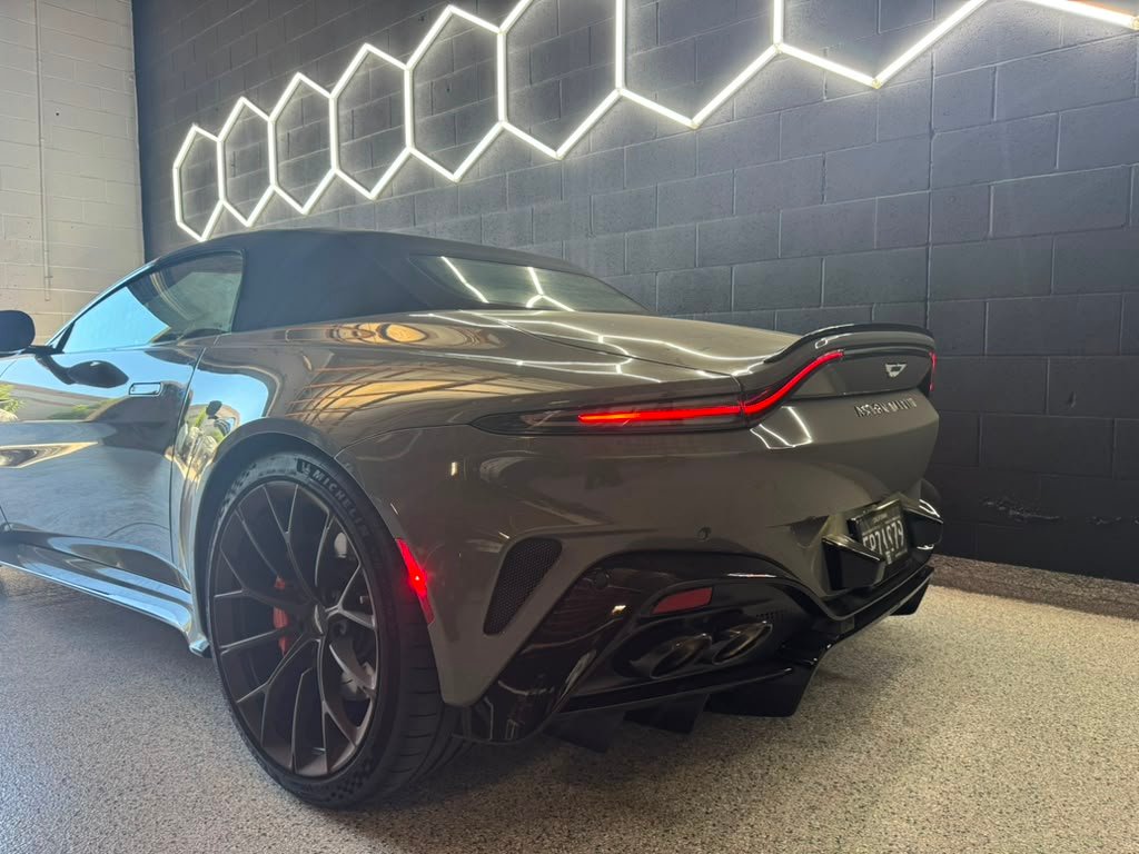 Aston Martin Vantage